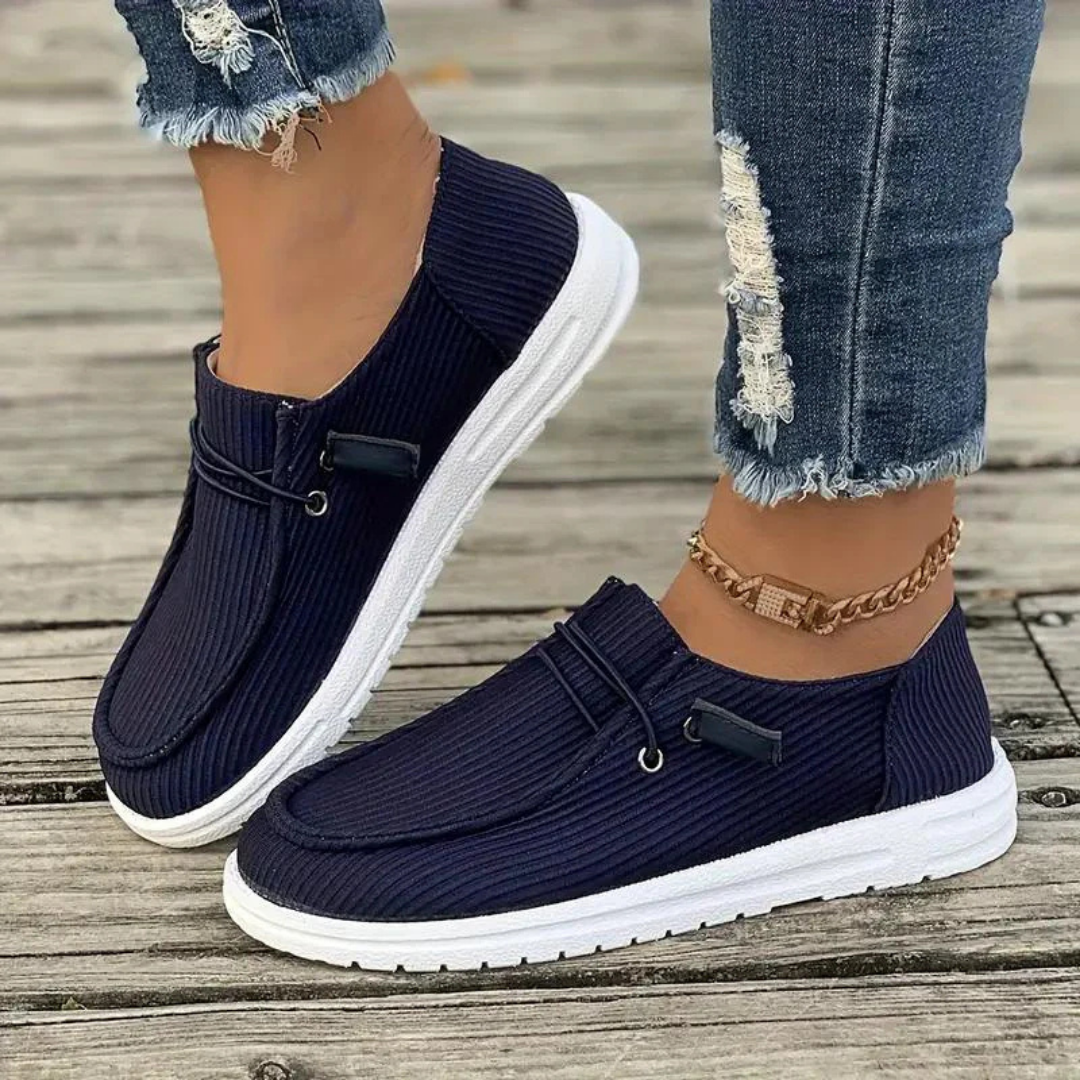 Luchtige slip-on schoenen dames – platte instappers voor de zomer