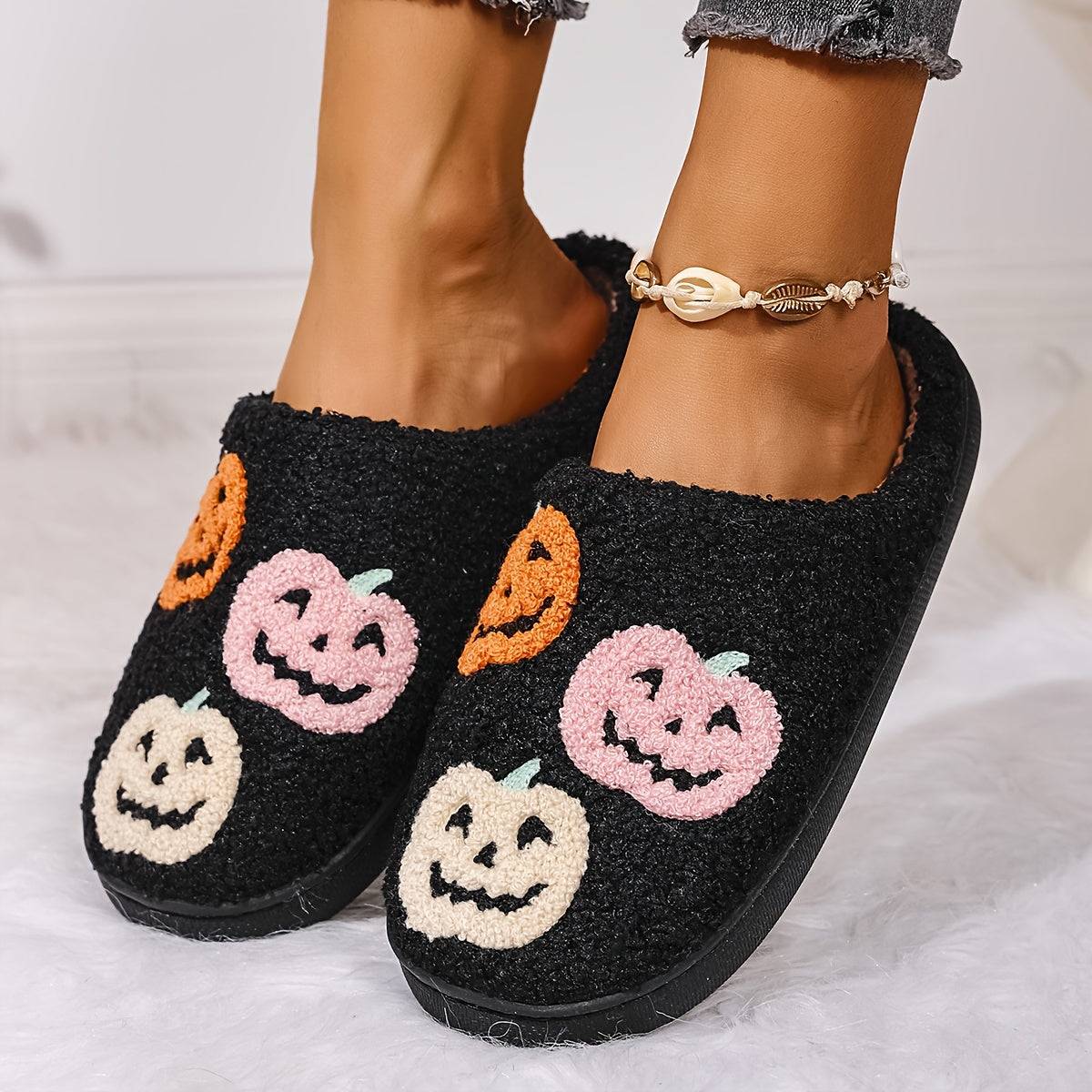 Halloween Pantoffels Dames – Slip-on Fleece Pantoffels met Pompoenprint