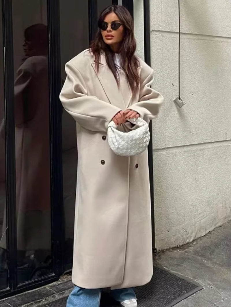 Oversized damesjas met reverskraag – lange winterjas met dubbele knopen