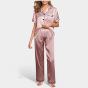 Gleame satijnen pyjamaset dames – luxe zijden look met elegante bies