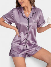 Gleame satijnen pyjamaset dames – luxe tropische print met bies