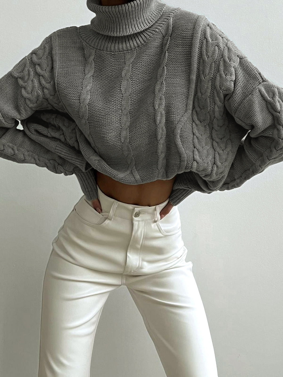 Nima dames trui – oversized gebreide turtleneck trui in tijdloos design