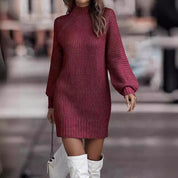 Heidi dames gebreide jurk – stijlvol rib breisel met hoge kraag en aangesloten pasvorm
