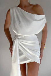 Fleur Elegante Mini Jurk – Satijnen One Shoulder Jurk met Overslag