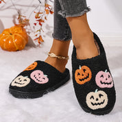 Halloween Pantoffels Dames – Slip-on Fleece Pantoffels met Pompoenprint