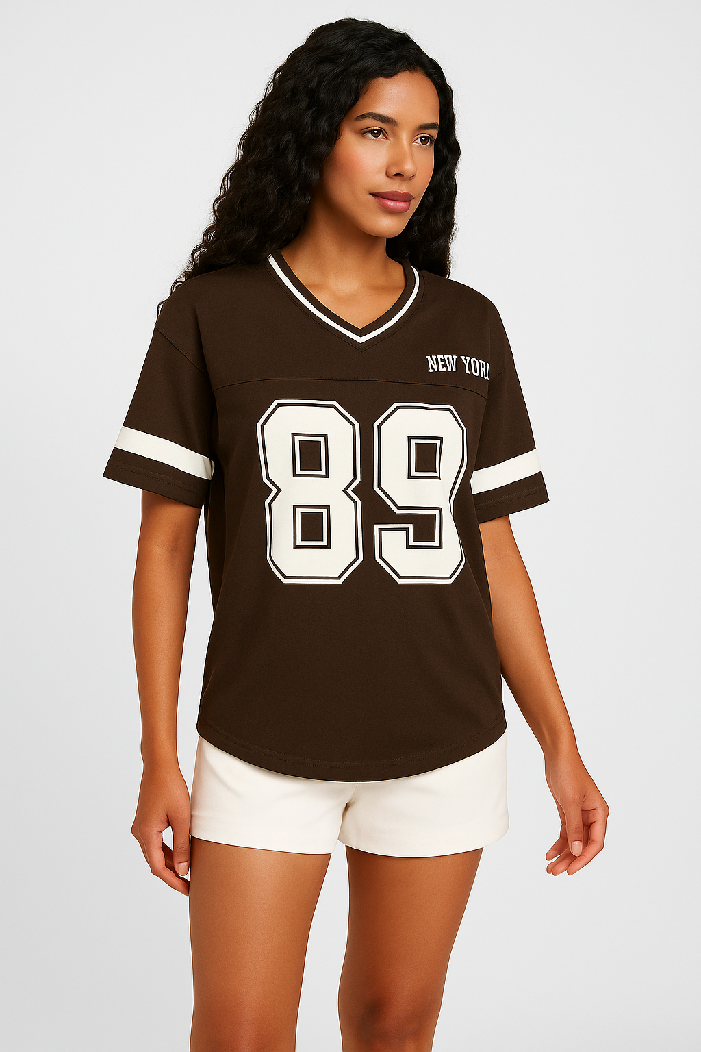 JUUD dames varsity shirt – oversized sportief T-shirt met V-hals & print