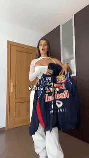 Lia Red Bull Racing jas unisex – oversized streetwear jack met sponsorlogo’s
