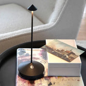 ClarityGlow – Draadloze LED Tafellamp | Dimbare Designlamp voor Binnen & Buiten