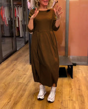 Hanneke Afslankende Jurk – Elegante Herfstjurk met Ronde Hals