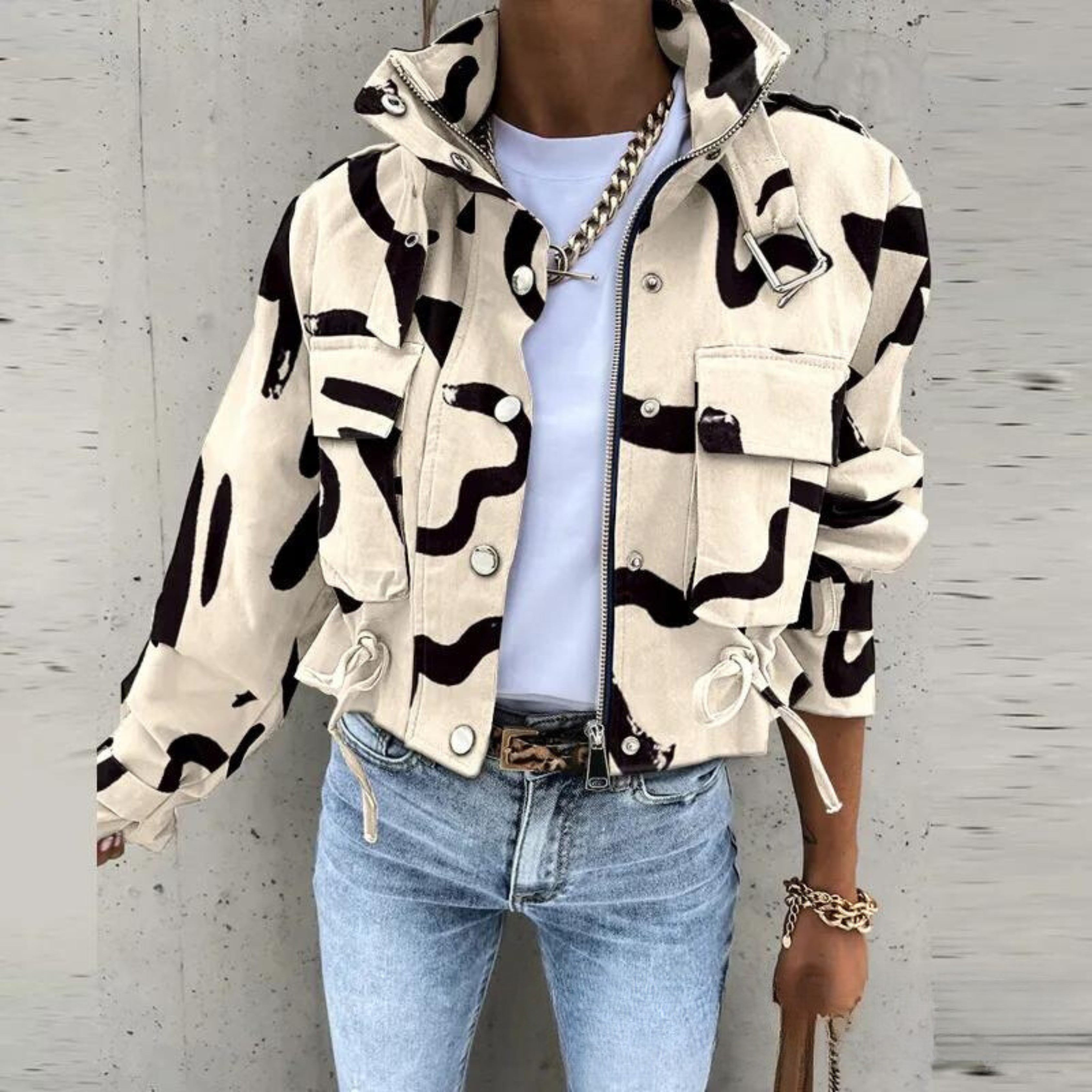 Dames Cropped Bomberjack – Kort Zomerjack met Knopen, Zakken en Opstaande Kraag