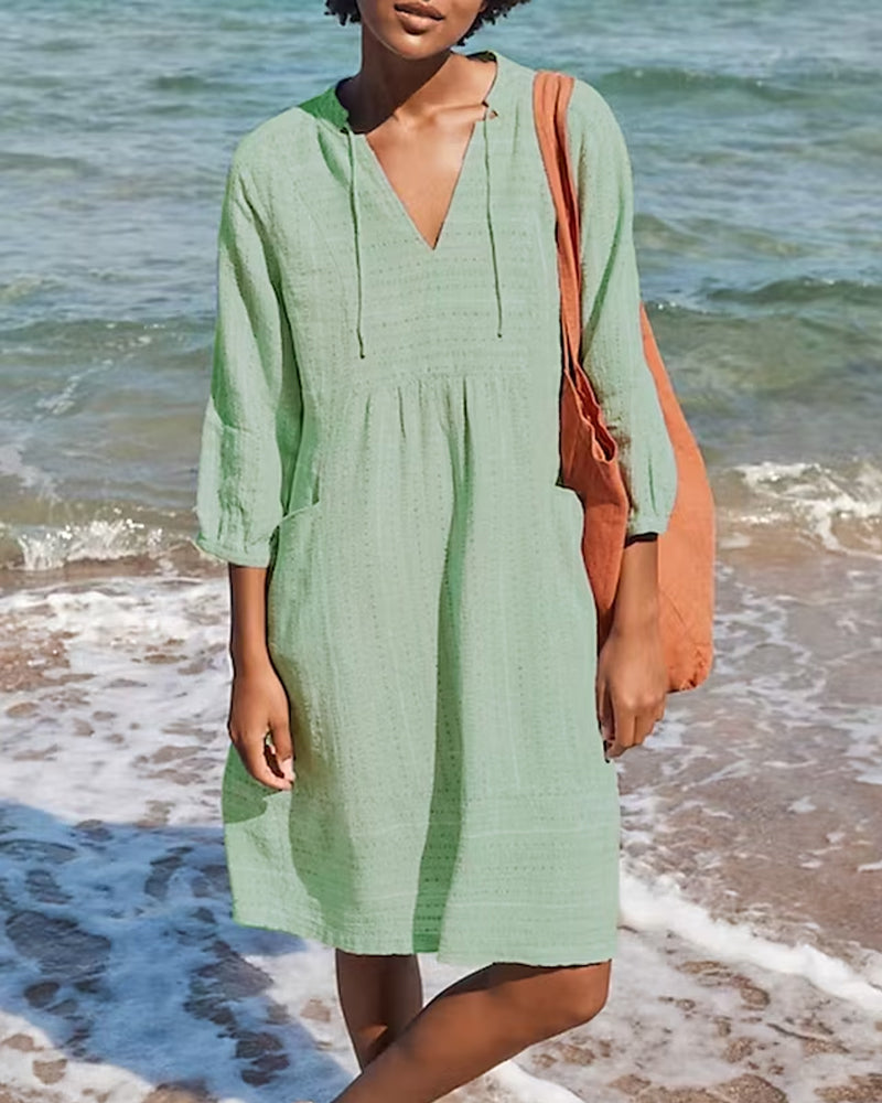 Luchtige Strandjurk – V-Hals, Comfortabele Pasvorm en Stijlvol Zomerdesign