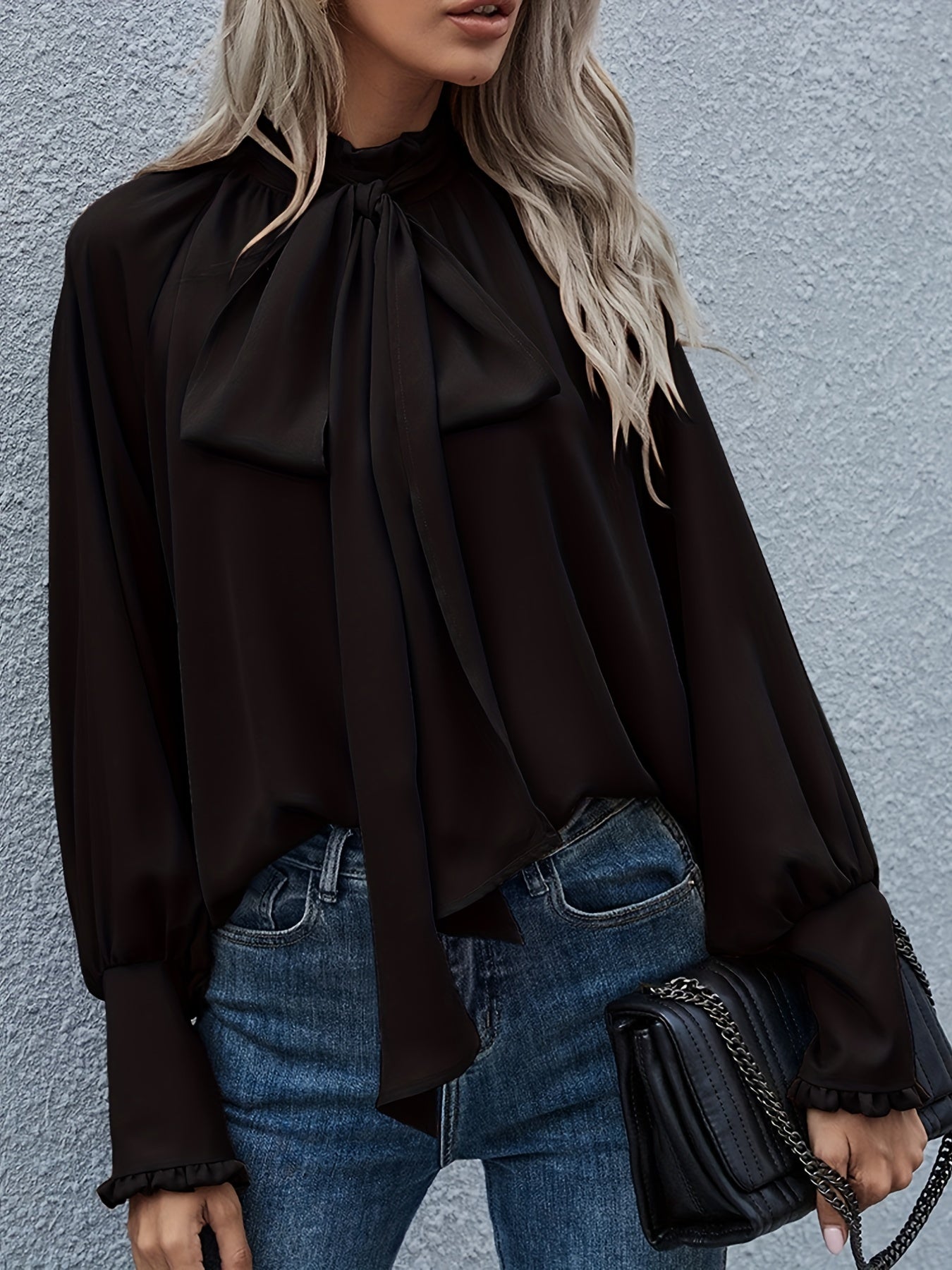 Elegante Damesblouse – Blouse met Strikdetail, Ruches en Soepele Pasvorm
