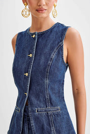 Demi mouwloze denim gilet & short set – zomerse co-ord met rond hals