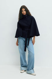 CLARA dames cape jas – elegante cape-mantel met ceintuur & hoge kraag