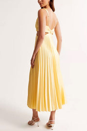 Elegante dames jurk – maxi jurk met V-hals, plissé rok en cut-out taille