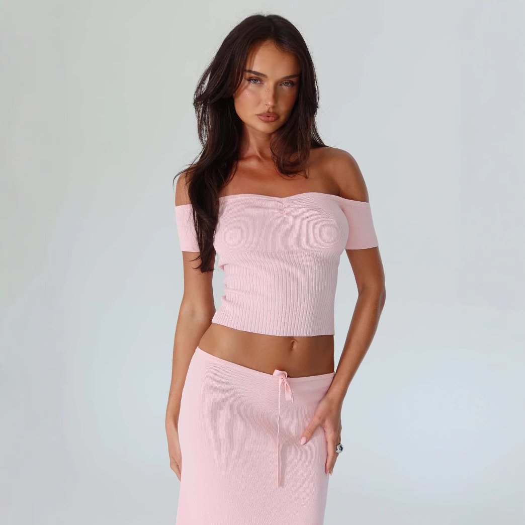 Jolina off-shoulder top dames – elegante bessenkleurige aangesloten top