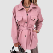 Emilia – Getailleerde Damesjas met Ceintuur | Elegante Lange Jas voor Herfst & Winter