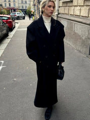 Oversized damesjas met reverskraag – lange winterjas met dubbele knopen