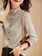 Gestreepte Gebreide Dames Top – Zachte Top met Opstaande Kraag en Tijdloos Design