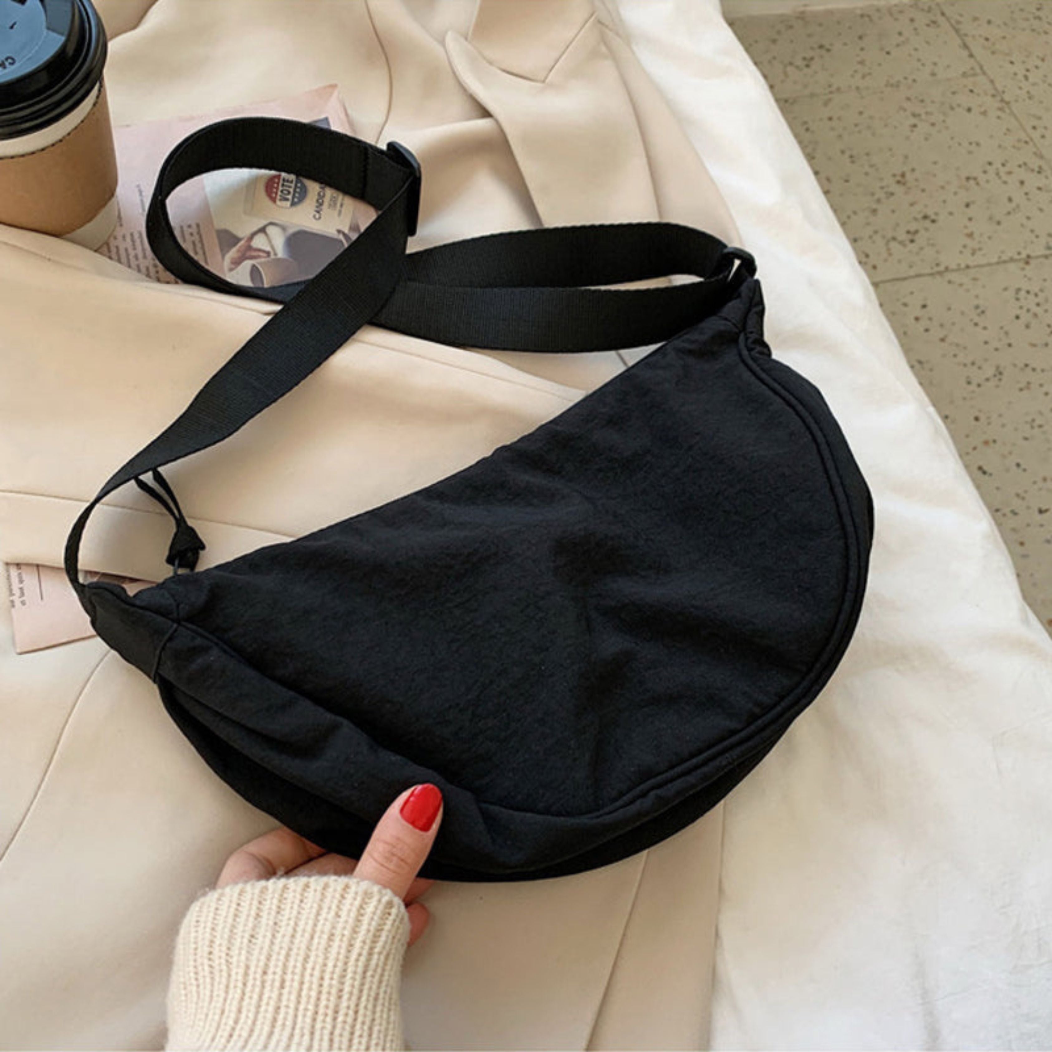 Anneke Dames Crossbody Tas – Verstelbare Band & Minimalistisch Design