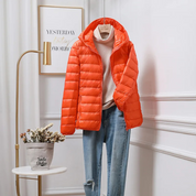 Lichte dames puffer jas met capuchon – warme gewatteerde jas voor de winter