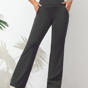 Lara Yogabroek Dames – Comfortabele & Elastische Broek met Flared Pasvorm
