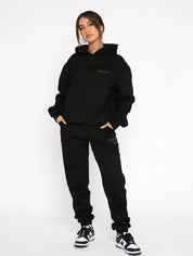 Zoë dames trainingspak – trendy en comfortabel sportief pak