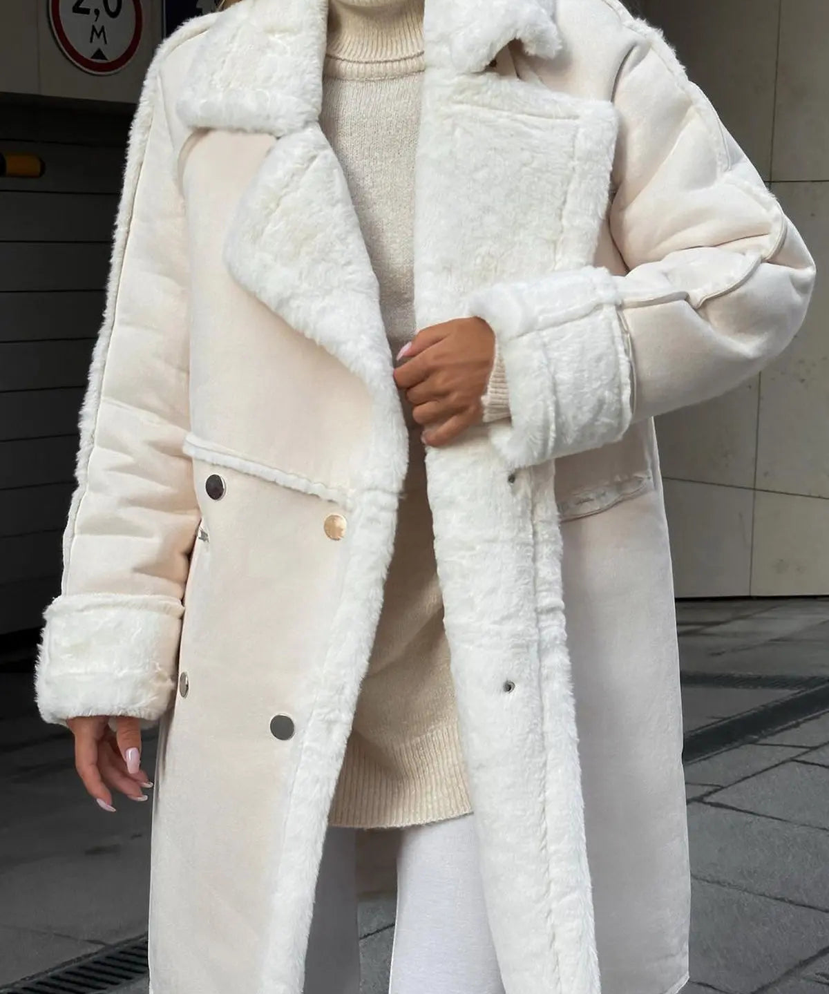 Isabella winterjas dames – Elegante fleece jas met slank silhouet