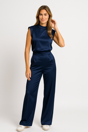 CATHARINA dames jumpsuit – satijnlook met open rug & wijde pijpen