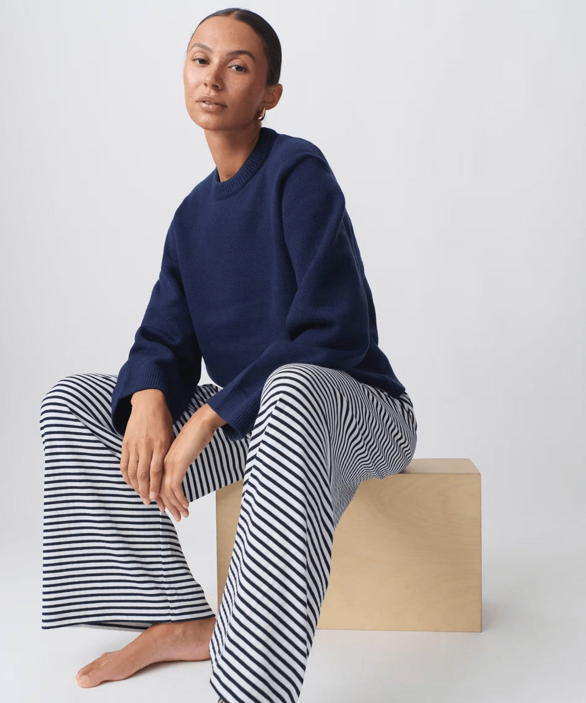 Comfortabele_gestreepte_los_vallende_broek_-_Dames_blauw_4.jpg