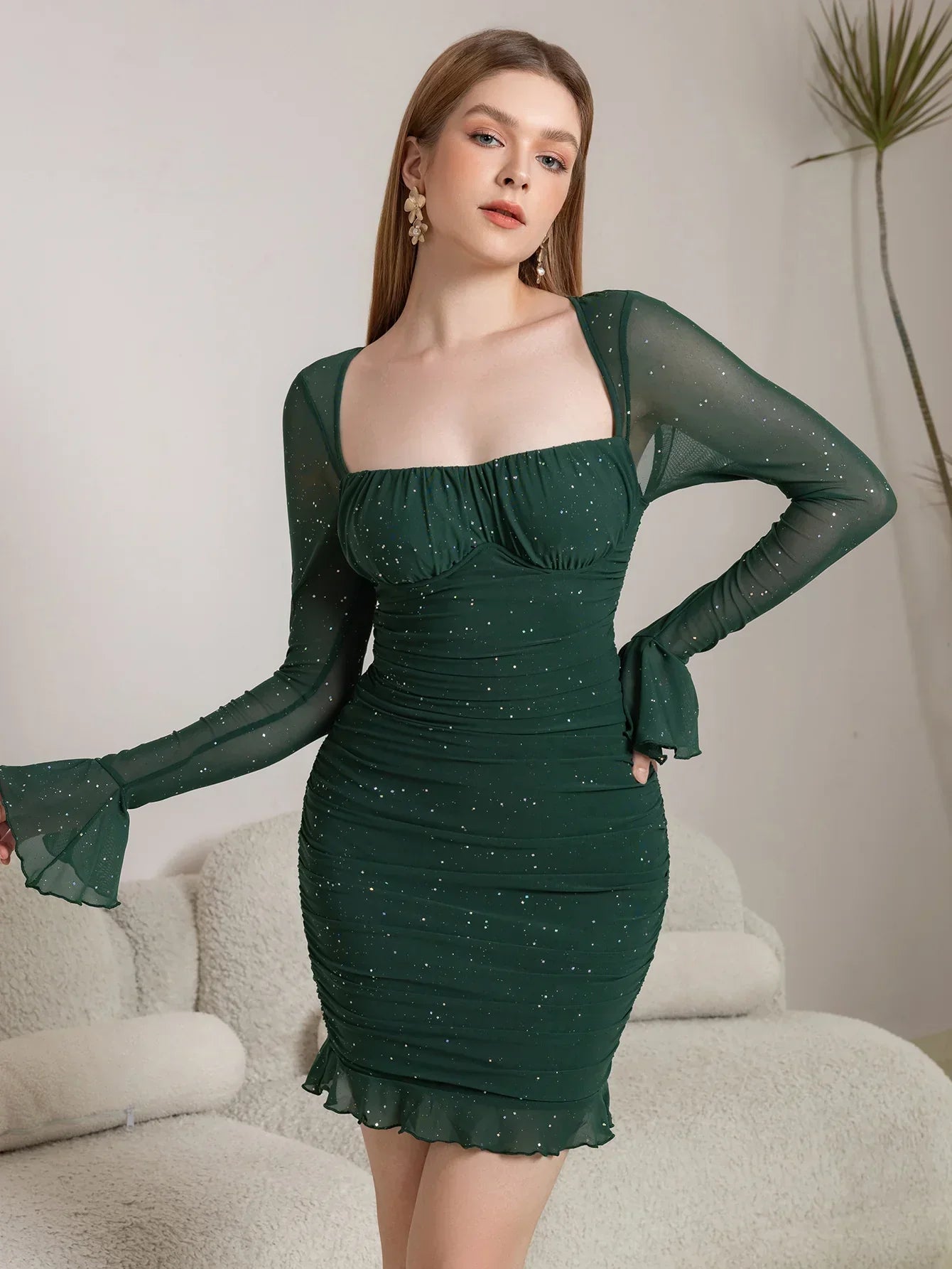 Glitter mesh mini jurk dames – ruched party dress met lange mouwen