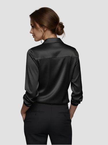 Dames satijnen blouse met V-hals – elegante glanzende blouse met soepele pasvorm