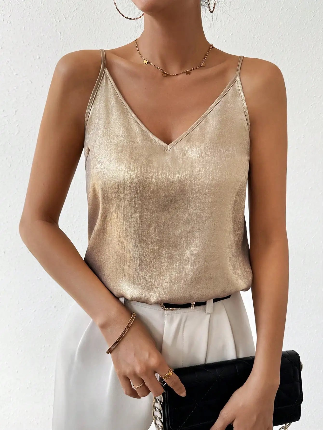 Dames V-Hals Top Goudkleurig – Elegante Zomertop voor Casual en Chique Looks