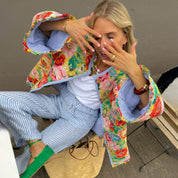 BlossomChic dames jas – stijlvolle lentejas met elegante pasvorm