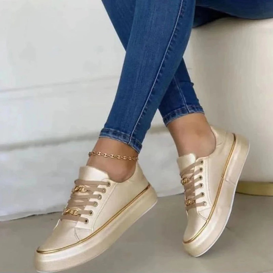 Stijlvolle dames sneakers met gouden detail – comfortabele en chique schoenen
