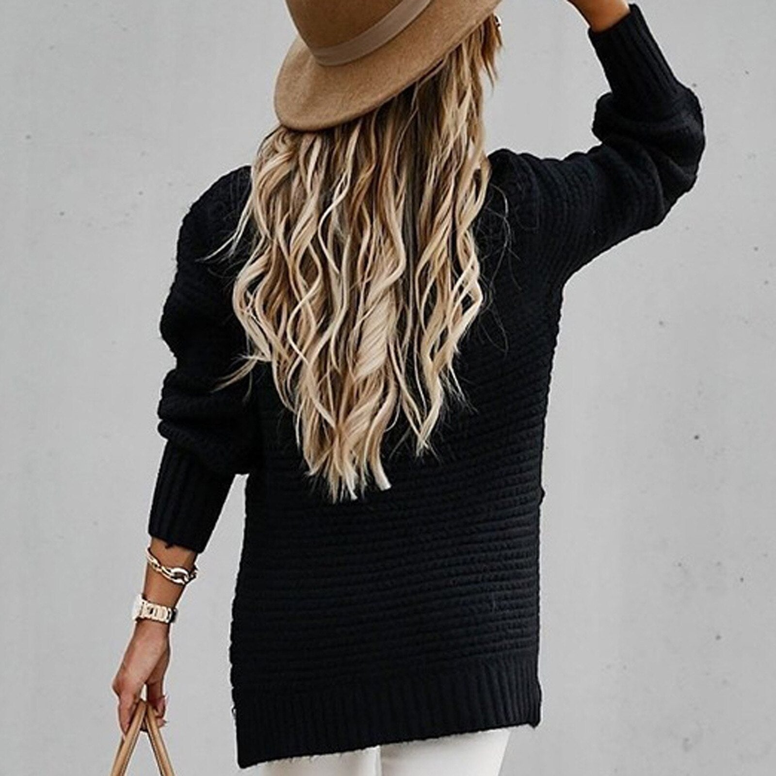 Sofia Elegante Pullover – Gebreide Damestrui met Halfhoge Hals en Zijsplit