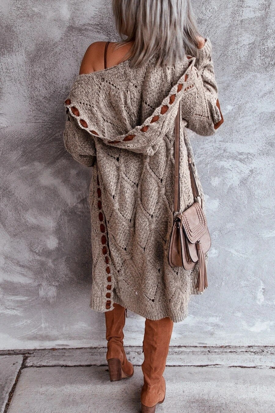 Evelyn Lang Damesvest – Oversized Grofgebreid Vest met Capuchon | Vardi Dante