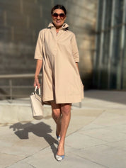 Jurk Laetitia Beige – Klassieke Shirtjurk van 100% Egyptisch Katoen