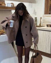 Olive oversized cropped trenchcoat dames – beige wollen jas met moderne twist