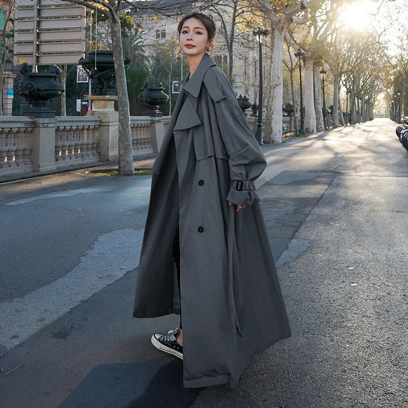 Dames Trenchcoat – Lange Oversized Pasvorm met Dubbelrijige Sluiting & Klassiek Design