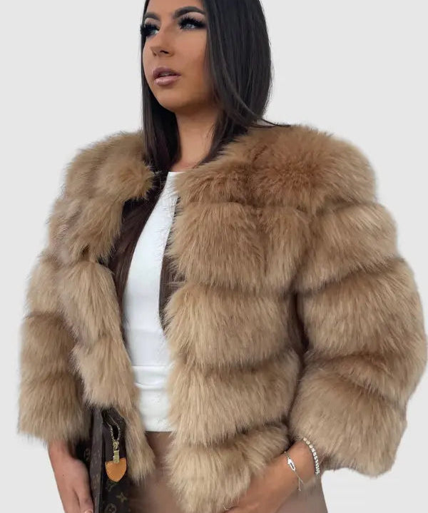 LACYHIGH-QUALITYFAUXFURJACKET-ELEGANTDESIGNFORELEGANCEANDCOMFORT.jpg