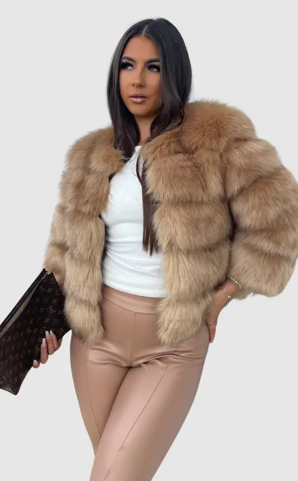 Luxe kunstbont jas dames – warme volumineuze faux fur mantel met elegant design