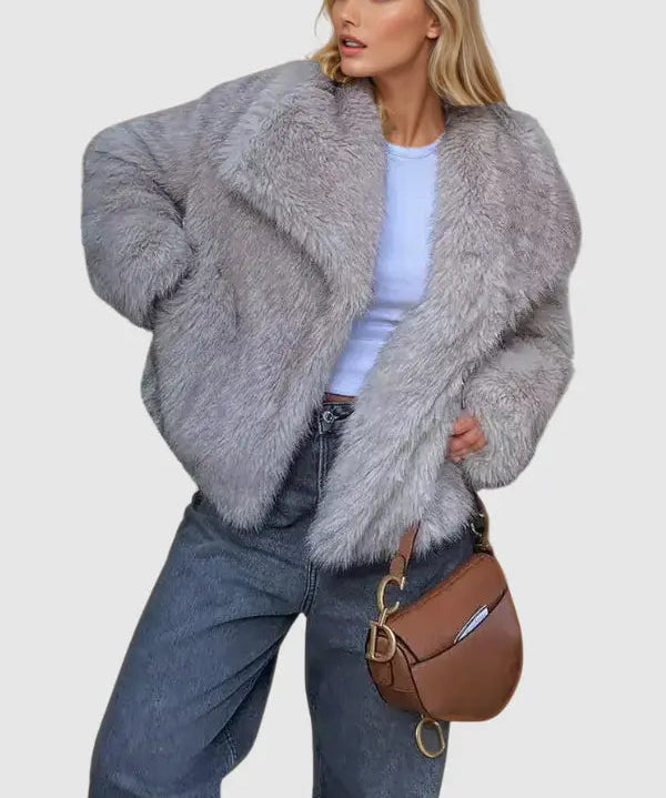 MACYLUXURIOUSFAUXFURJACKET-STYLISH_COZYANDTIMELESS.jpg