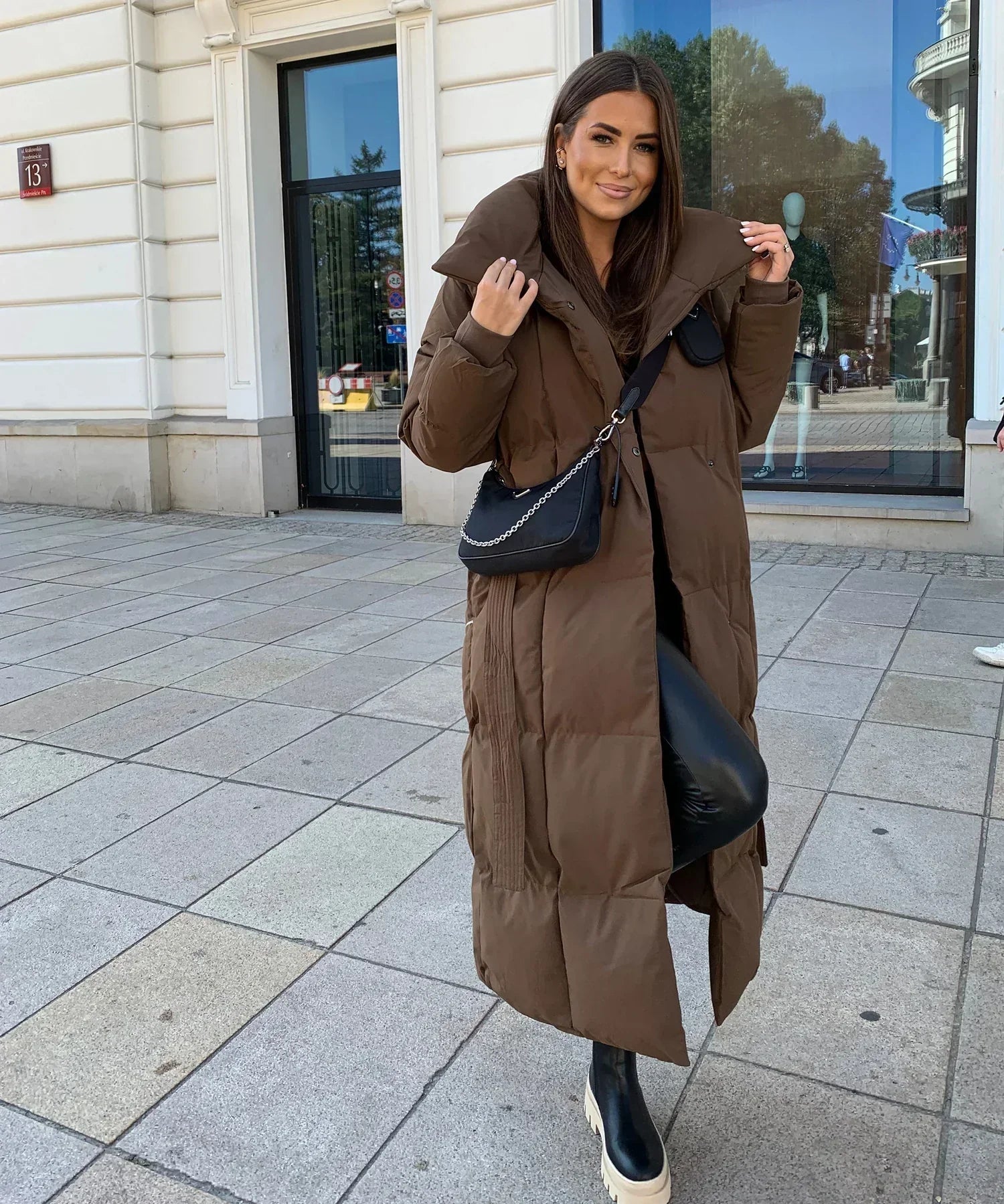 Lange gewatteerde dames winterjas – stijlvolle puffer coat met taille-riem