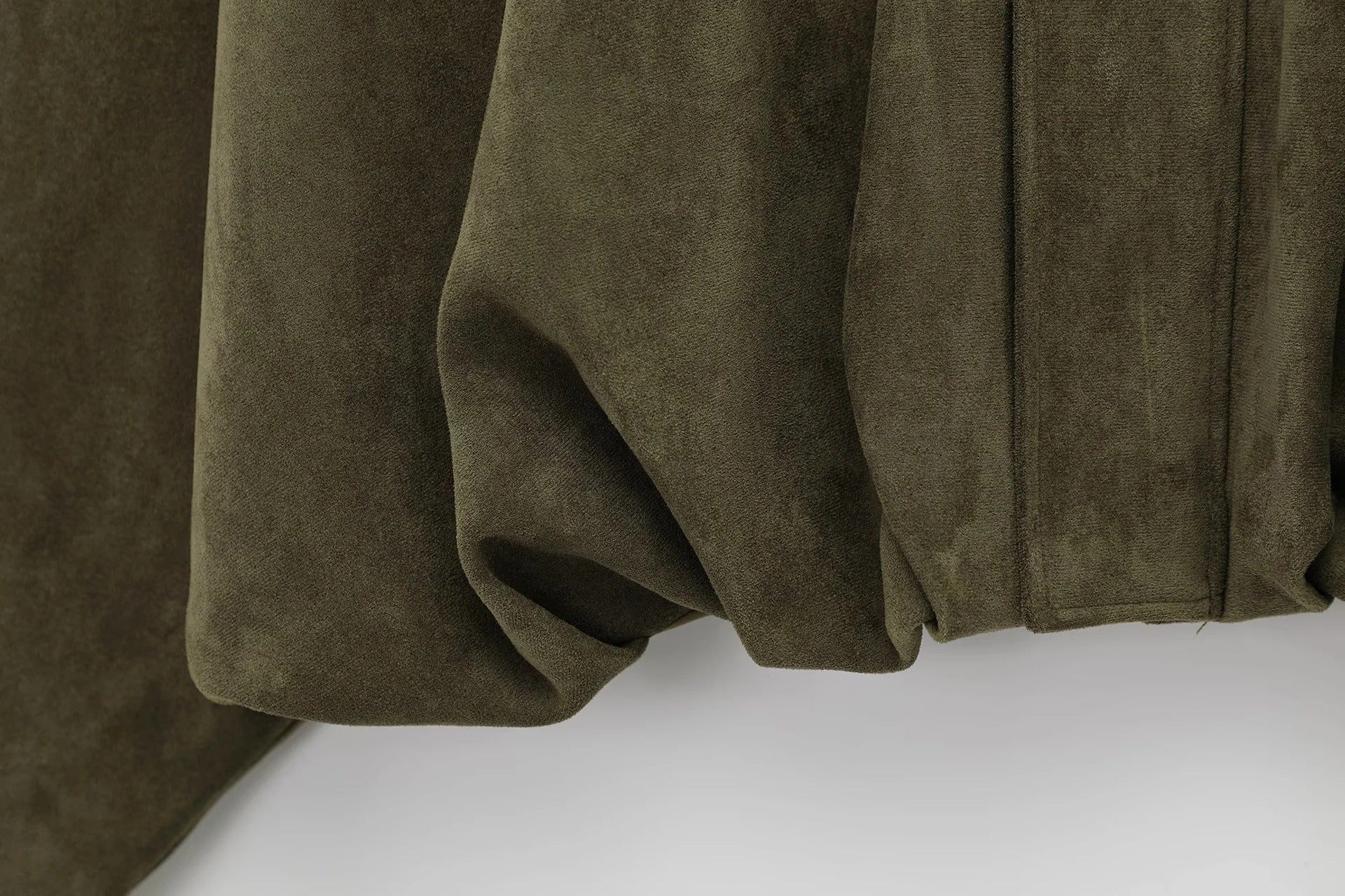 Oversized suède dames winterjas – beige lichtgewicht jas met luxe uitstraling