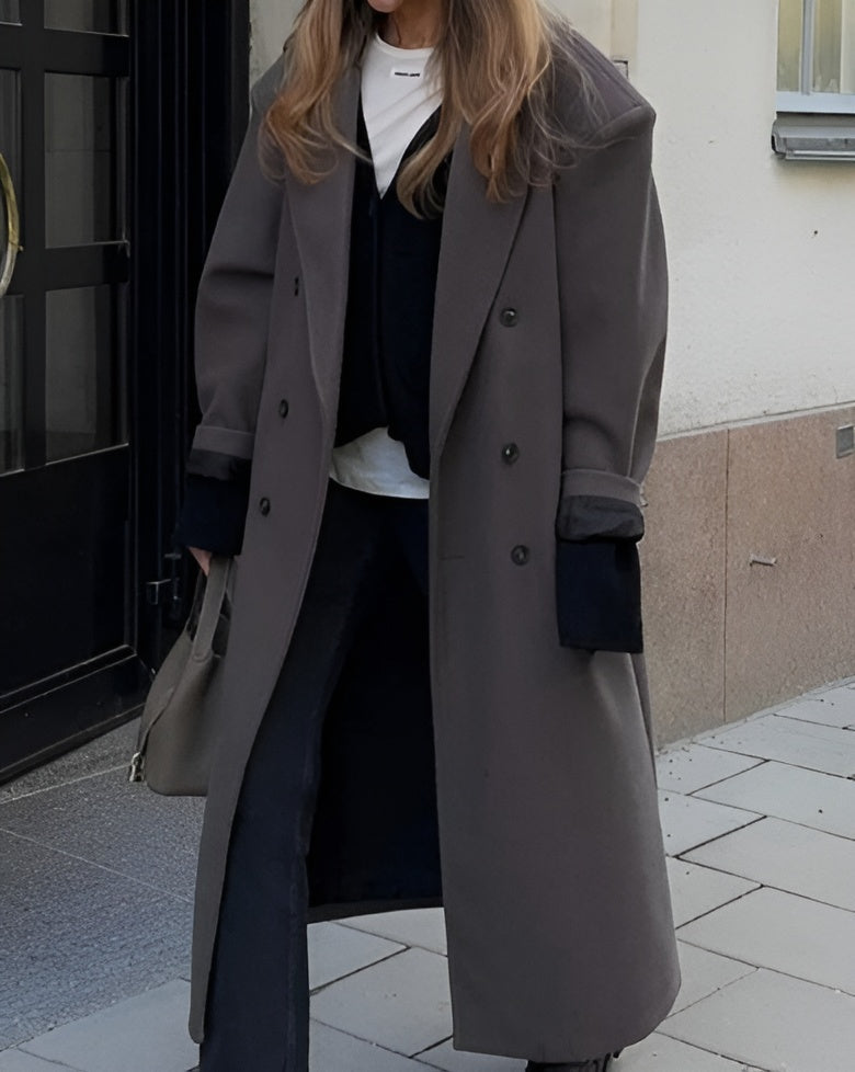 Oversized damesjas met reverskraag – lange winterjas met dubbele knopen