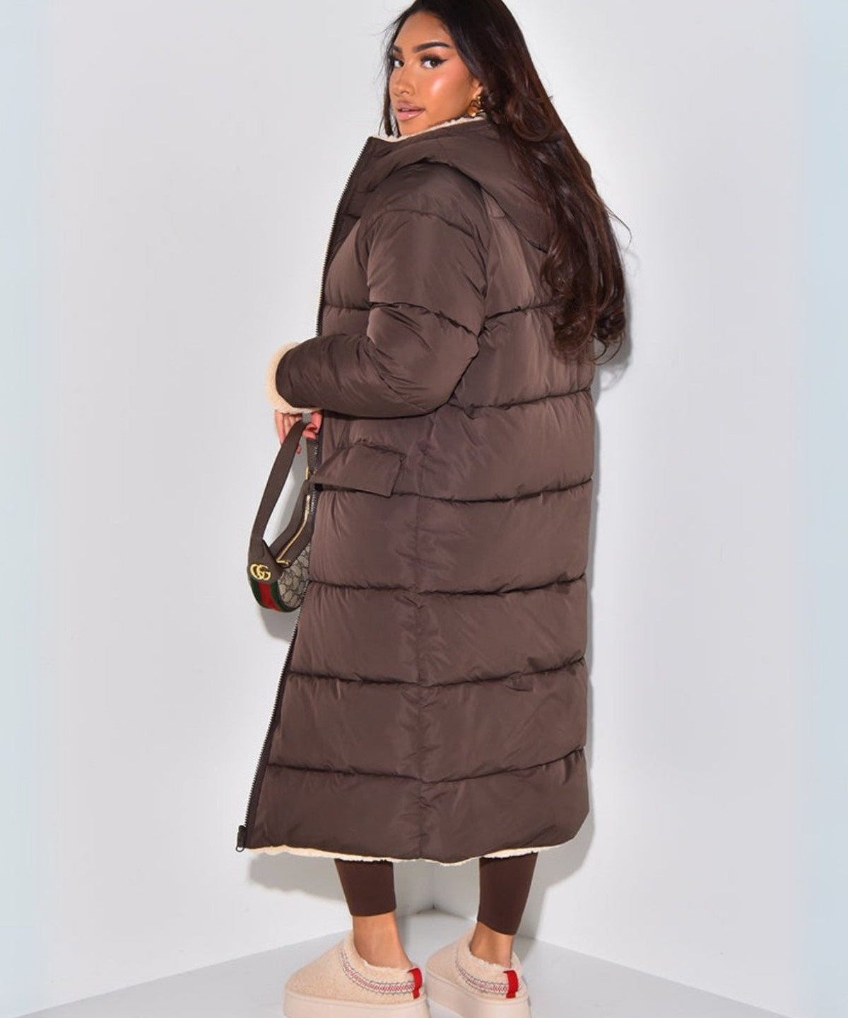 Omkeerbarewinterjasmetflatterendepasvormendubbelzijdigdesign_Damesbruin2.jpg