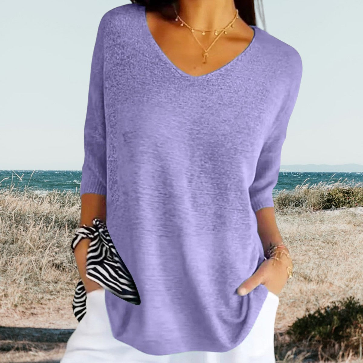 Gerda | Zomerse V-Hals Top – Luchtig, Elegant & Comfortabel