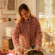 Stijlvolle Bloemenjas Dames – Lichtgewicht Quiltjas met Leliepatroon | Trendy & Comfortabel
