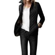 Gewatteerde damesjas met ruitstiksel – lichte quilted jas met isolatie